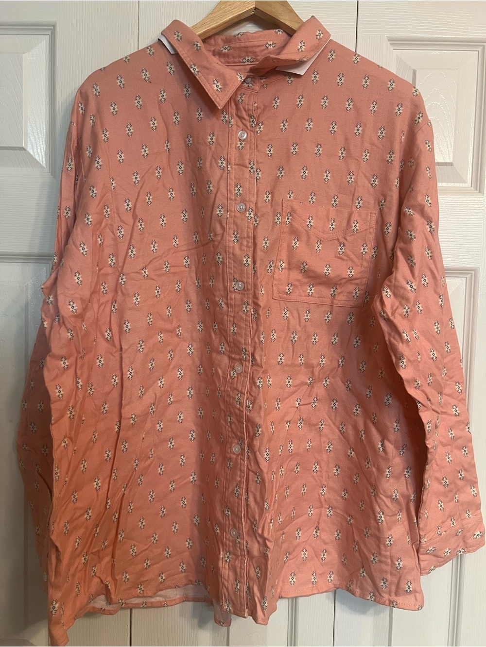 Wrangler Women’s Pink Long Sleeve Button Down